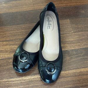 Collection by Clarks Glossy Black Loafers Womens size 8 euro 39